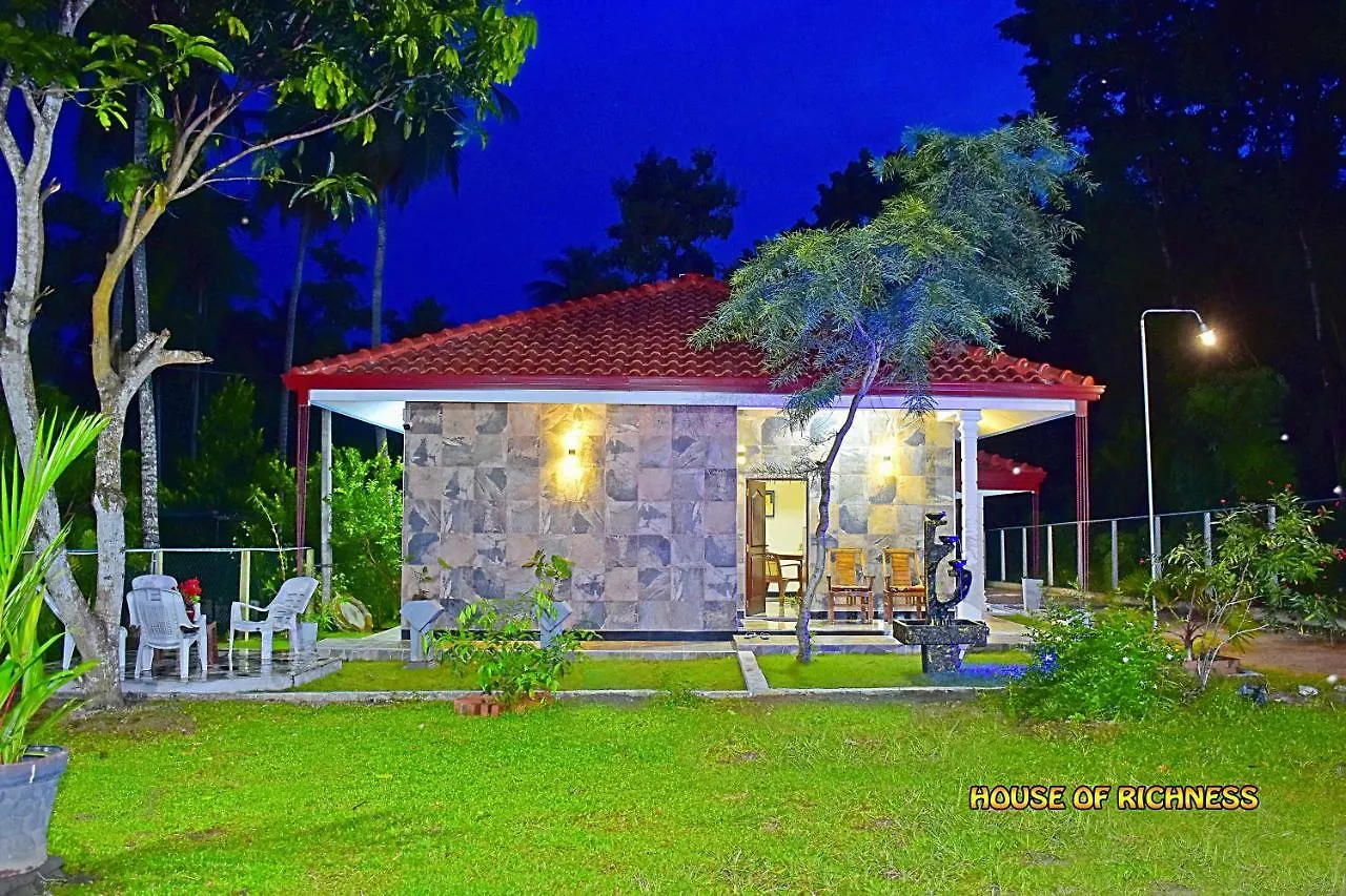 Pensjonat Hotel House Of Richness Negombo