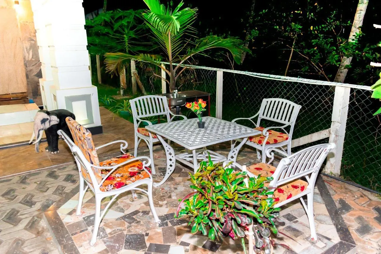 House Of Richness Hotel Negombo 0*,