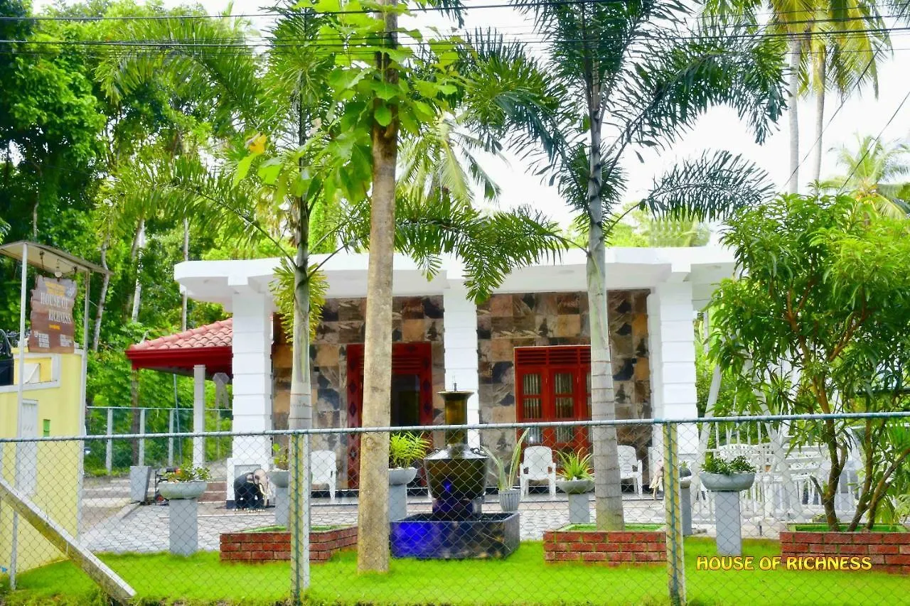House Of Richness Hotel Negombo 0*,