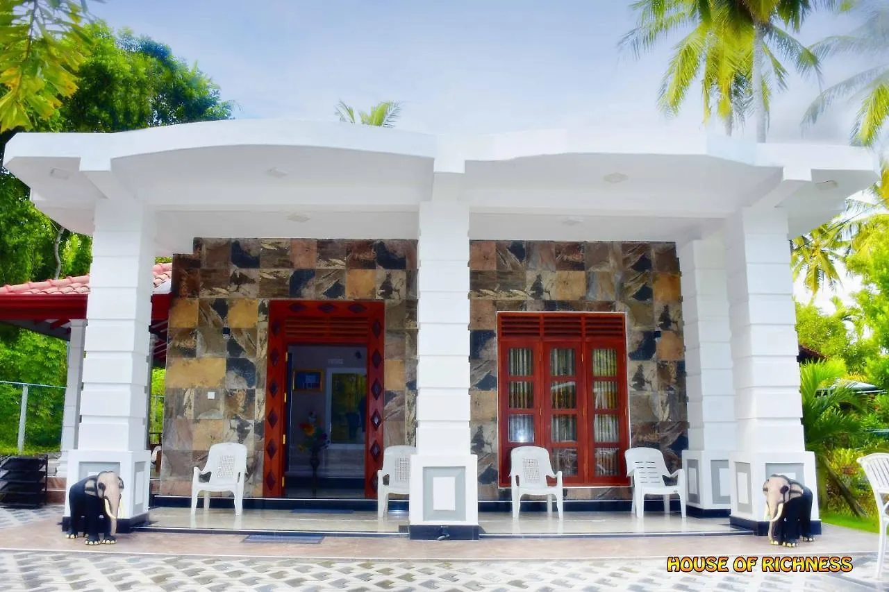 House Of Richness Hotel Negombo Guest house